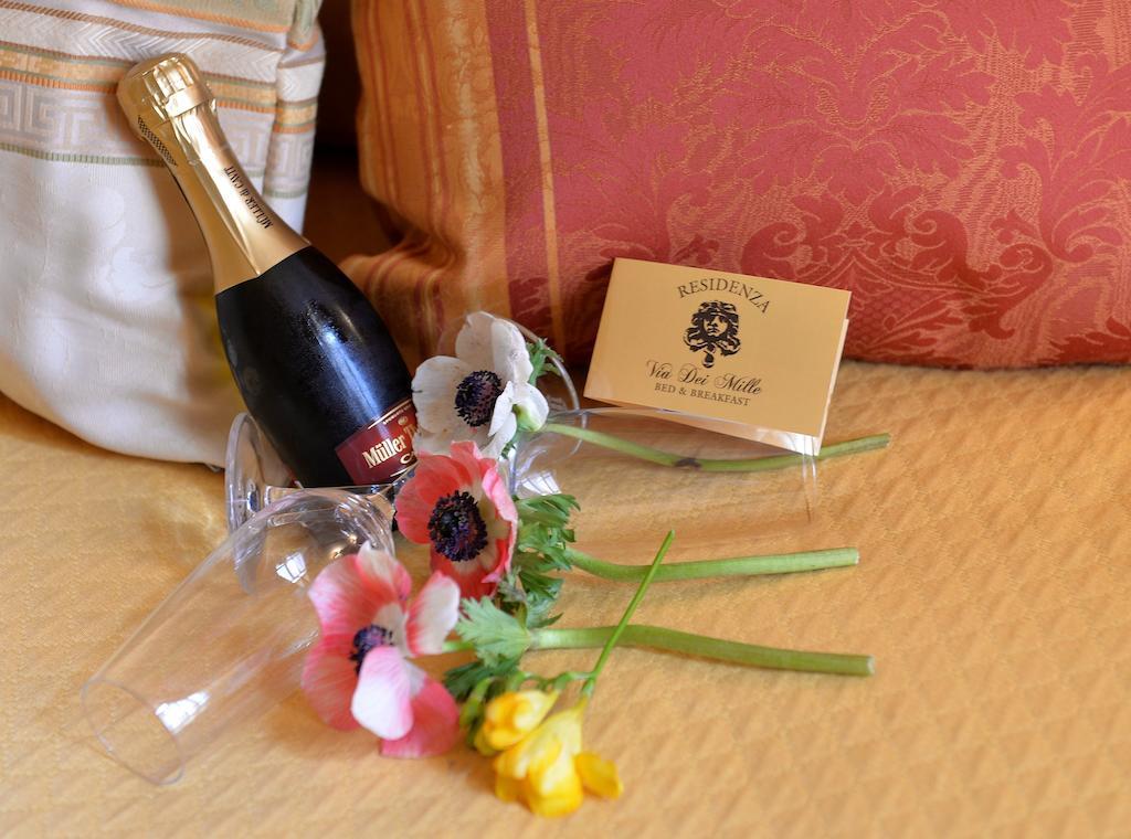 B&B Residenza Via Dei Mille ナポリ エクステリア 写真