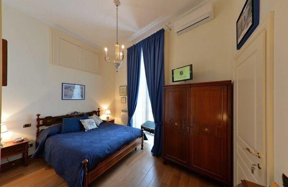 B&B Residenza Via Dei Mille ナポリ エクステリア 写真